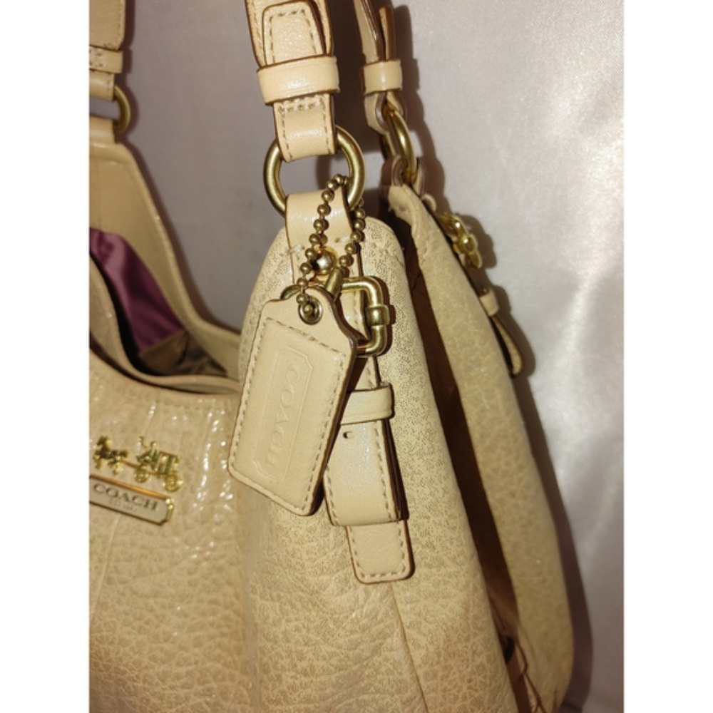 Coach Madison Maggie Hobo Bag/Poppy Wristlet Embossed Leather Metallic Gold W OS - Picture 6 of 10